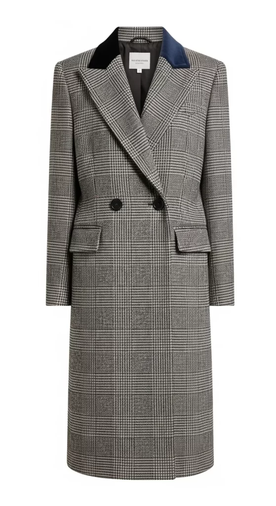 The Velvet-Collar Plaid Coat The Velvet-Collar Plaid Coat